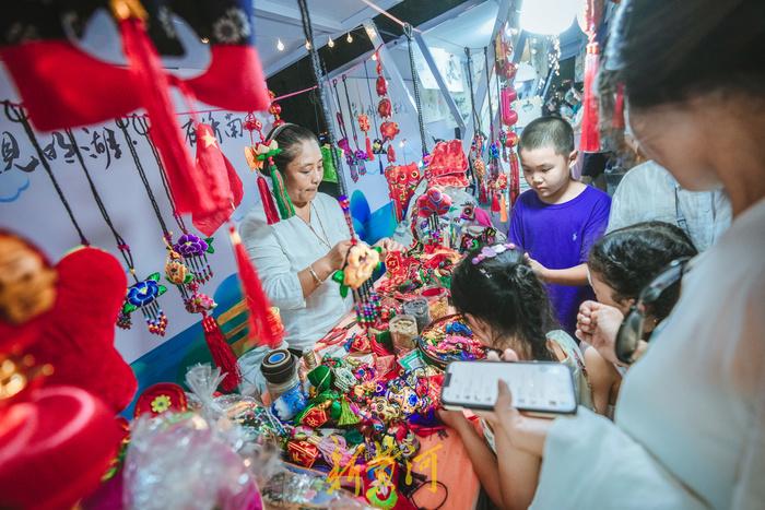 大明湖_大明湖畔的夏雨荷_大明湖在哪里个城市