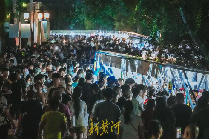 大明湖在哪里个城市_大明湖畔的夏雨荷_大明湖