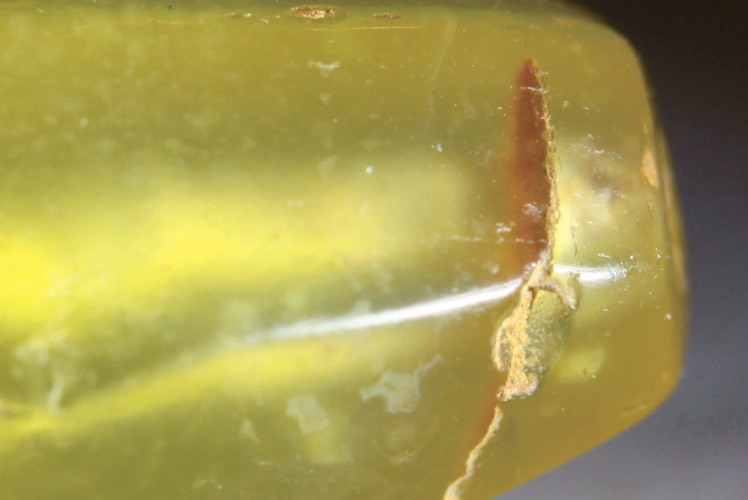 天珠是什么材质_天珠的材料是什么材质_天珠的材质到底是啥