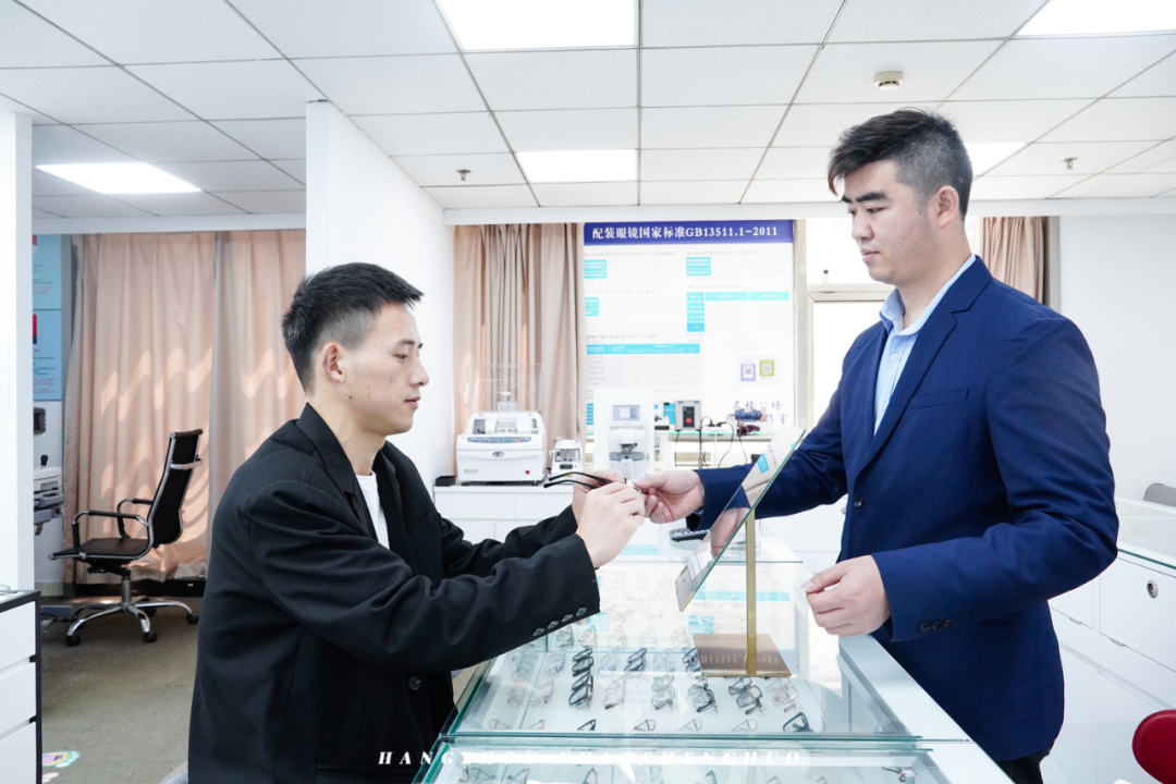 防蓝光眼镜有什么好处_防蓝光眼镜有什么好处_防蓝光眼镜有什么好处